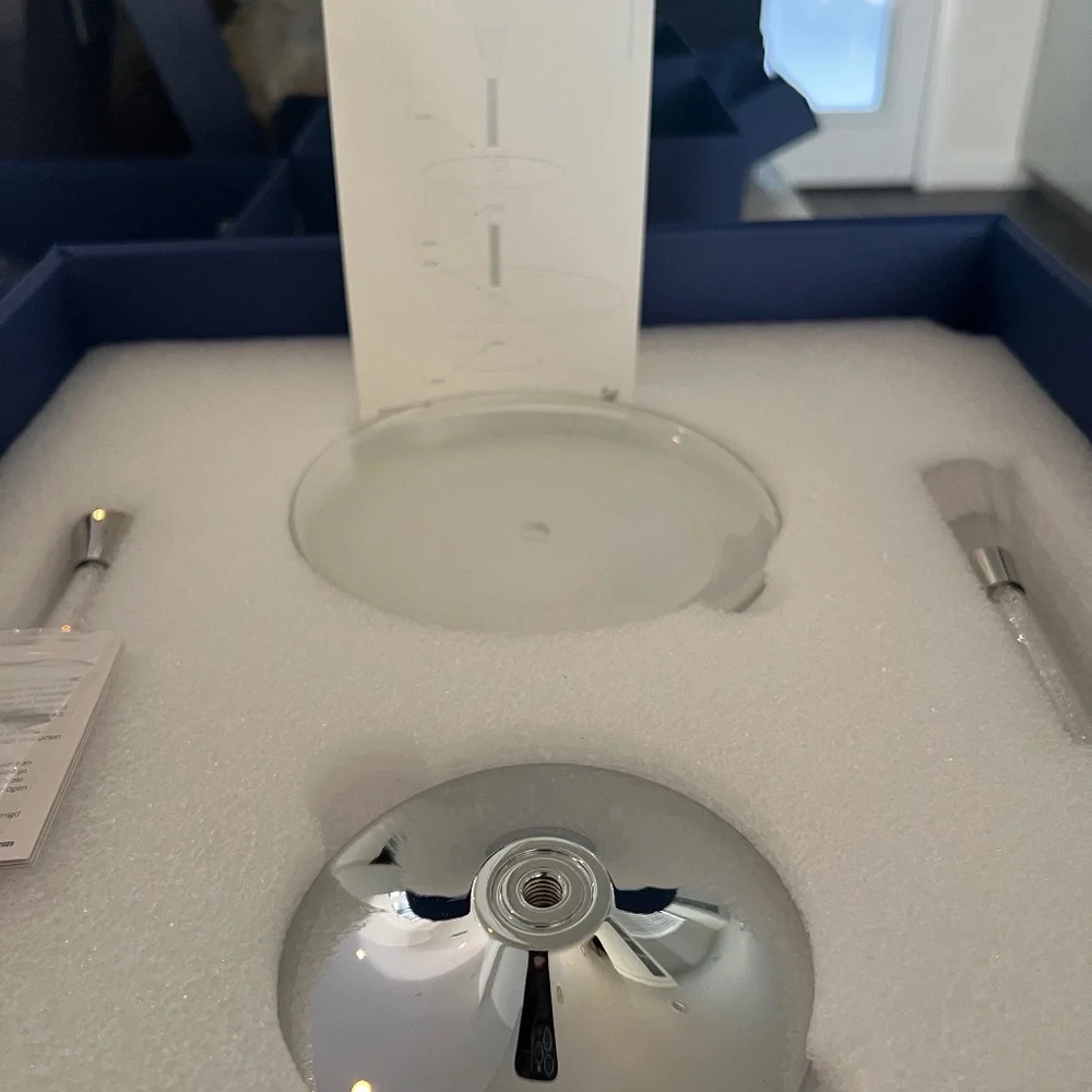 Swarovski - Picture 1 of 5